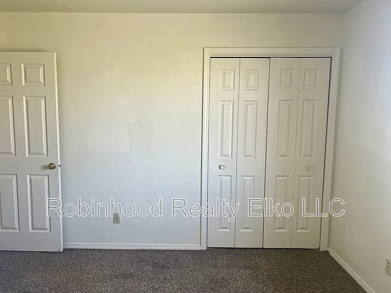132 Flora Pl — Photo 21