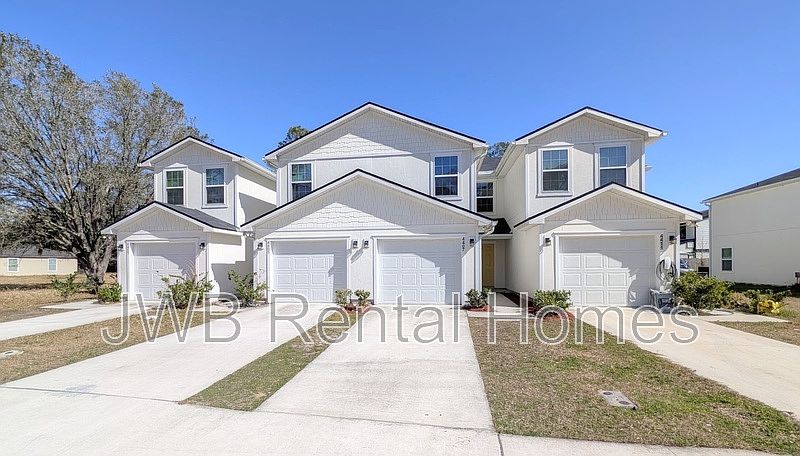 1st image of 4407 Melissa Ct W