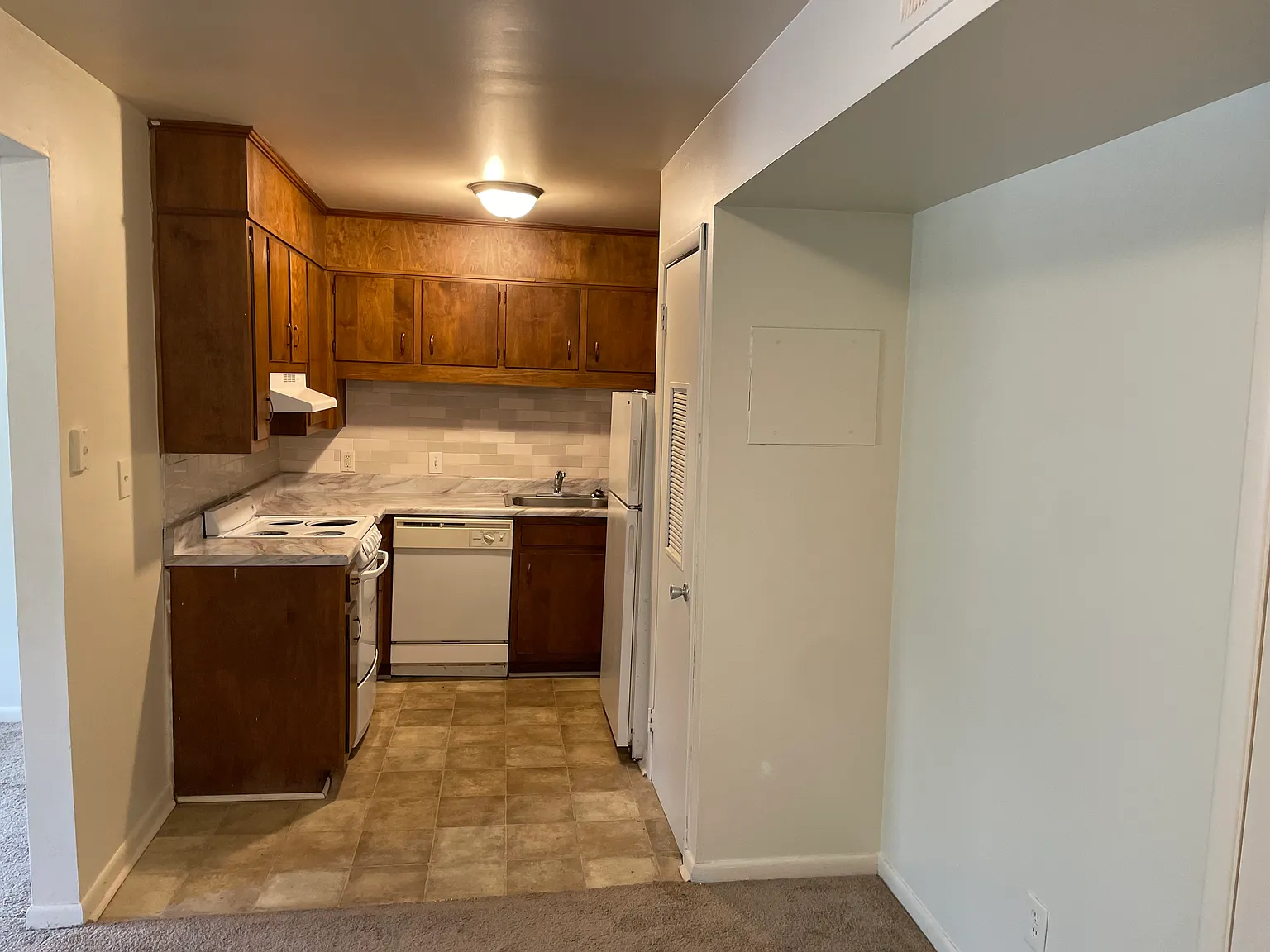1 bed, 800 sqft, $750 — Photo 4