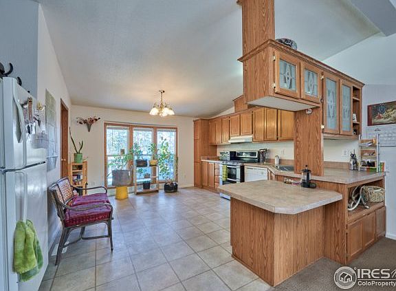 5th image of 42 Lake St