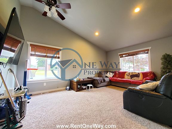 4th image of 20406 86th Avenue Ct E