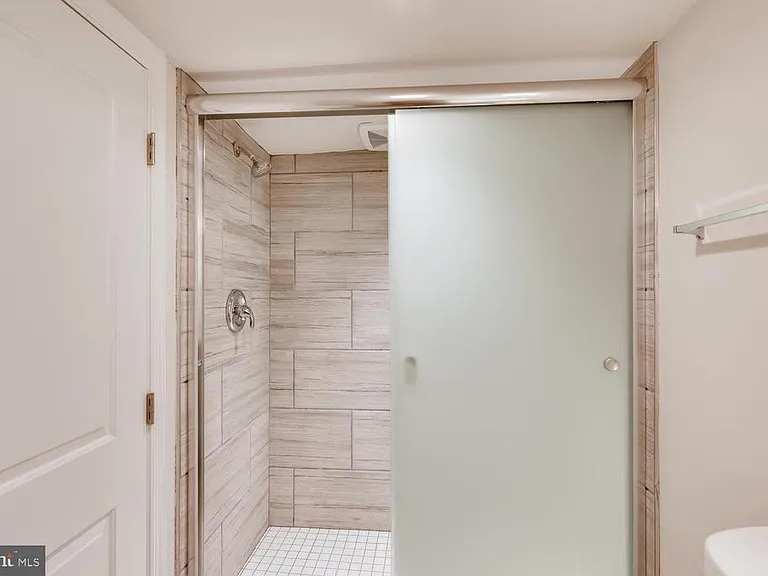 2217 Fleet St — Photo 10
