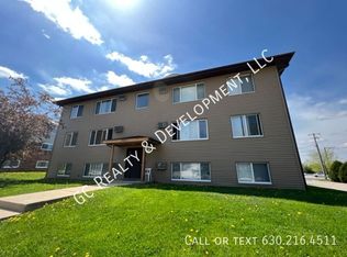 10403 N Church St APT 2S, Huntley, IL 60142