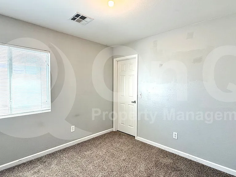 1605 W Central Ave — Photo 17