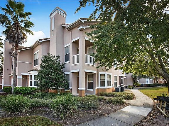 3rd image of 10422 Villa View Cir #10422