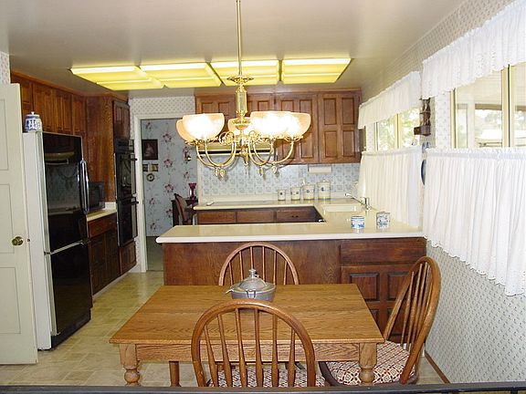 Kitchen - Breakfast Nook