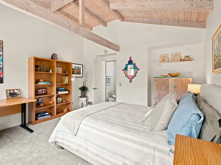 4 Rincon Point Ln — Photo 10