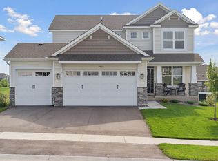 1583 Edgebrook Ln, Carver, MN 55315