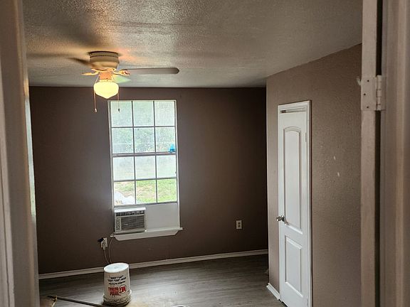 4th image of 1219 NW 36th St