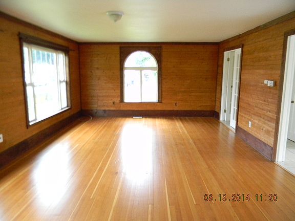 2nd image of 600 Jameson Ave
