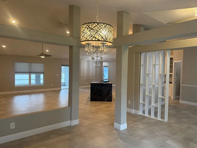 9020 Lake Coventry Ct — Photo 6