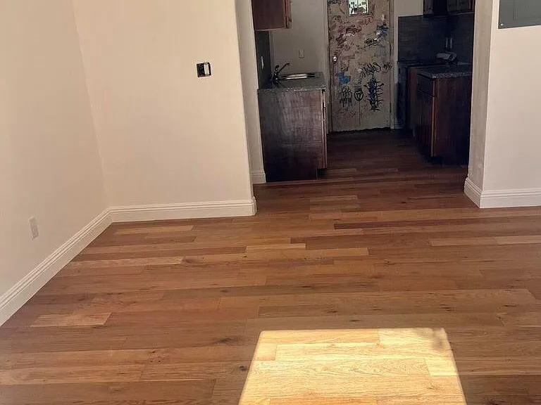 5914 W Myrtle Ave — Photo 5