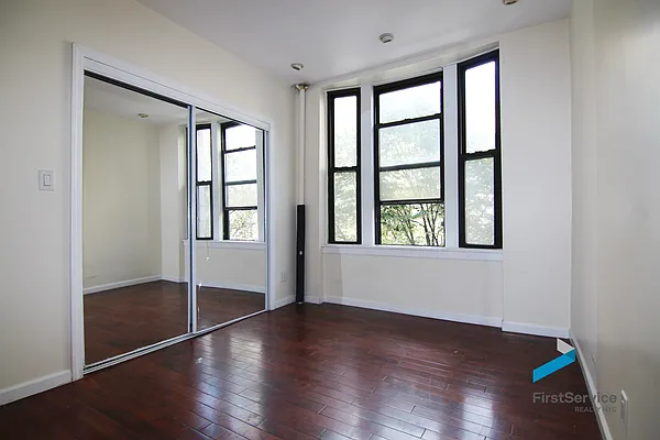 Rented by FirstService Realty (legacy) | media 36