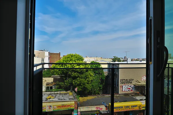 Rented by Big Square Realty LLC | media 39