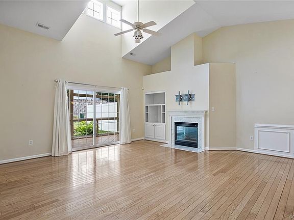 5th image of 6534 Glenshaw Dr Unit 6534