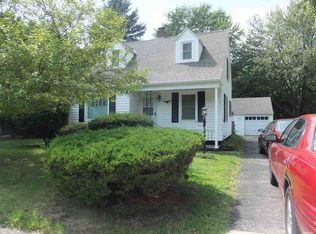 1801 Maplehurst Ave, Mishawaka, IN 46545