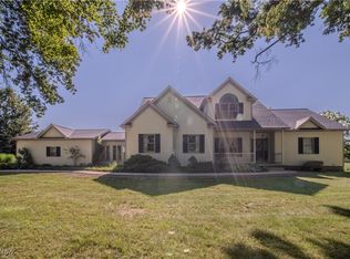 804 Stroup Rd, Atwater, OH 44201