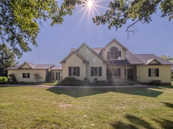 804 Stroup Rd, Atwater, OH 44201