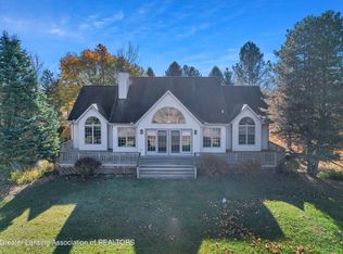 1910 Holt Rd, Williamston, MI 48895