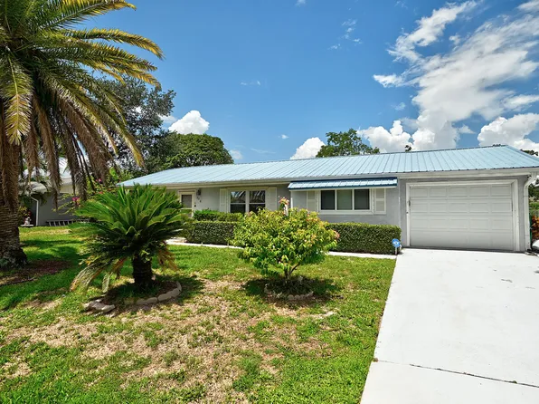 760 Baracoa Ave NE, Palm Bay, FL 32905