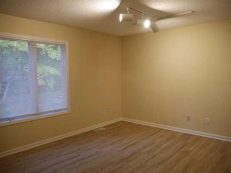 5352 Larch Ct — Photo 11