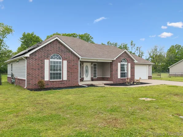 42 Winfield Dr, Inola, OK 74036