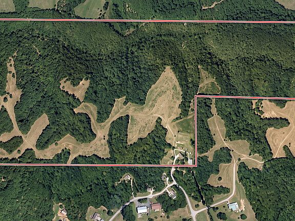 3rd image of 495 Shady Oak Lane