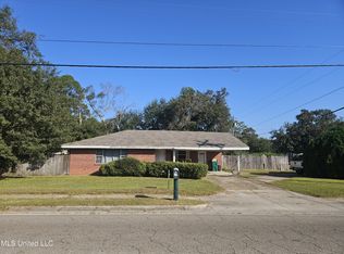 14256 Dedeaux Rd, Gulfport, MS 39503