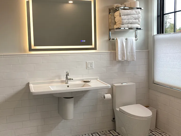52 Main St #12 — Photo 7