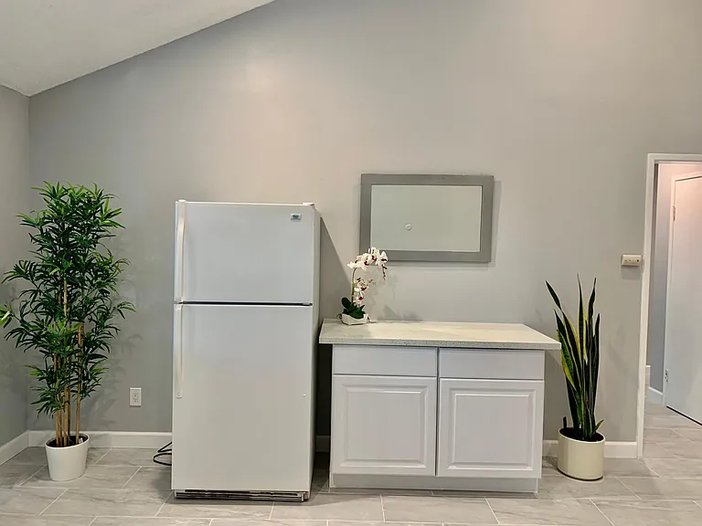 3405 Valencia Hill Dr — Photo 20