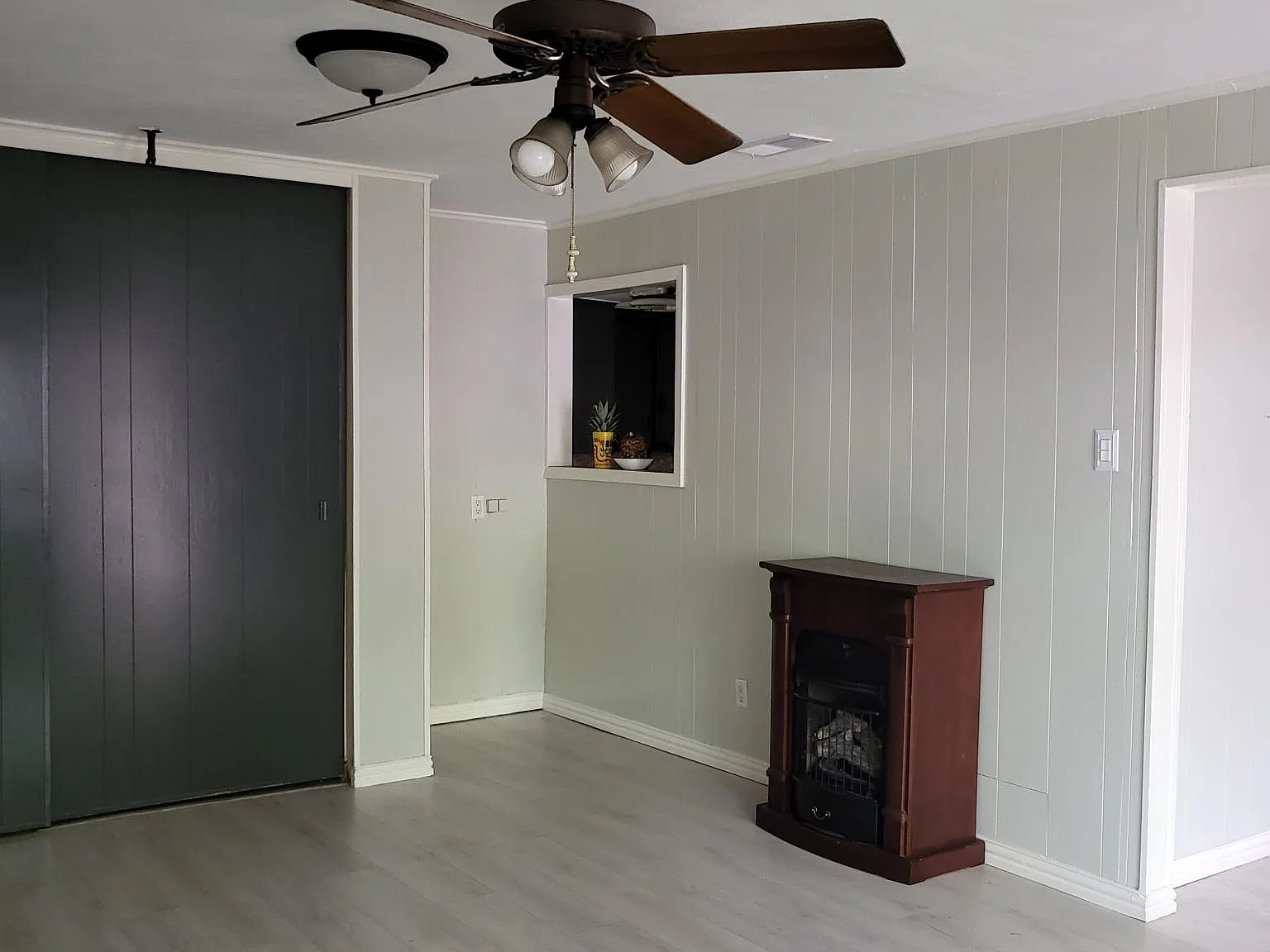 3 bed, 2098 sqft, $2,595 — Photo 3
