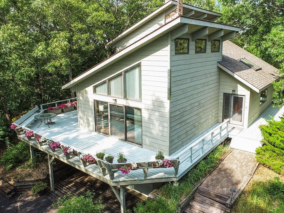 1st image of 2828 Lakewood Trl