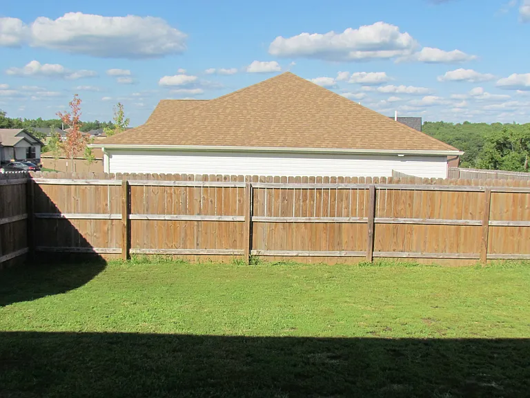 102 Granite Ct — Photo 30