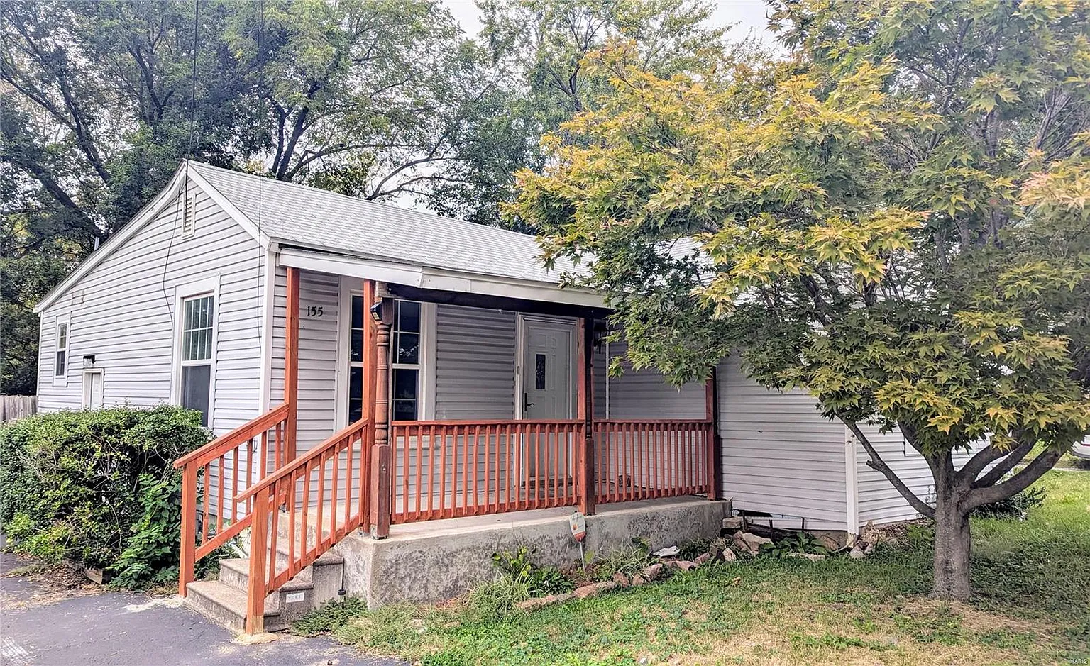 155 Becker Dr photo 1