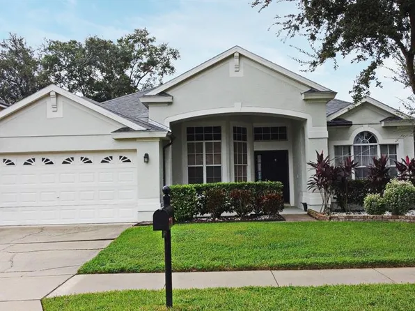 393 Lake Dawson Pl, Lake Mary, FL 32746