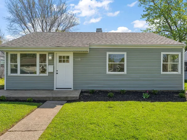 11 N Guyer St, Hobart, IN 46342