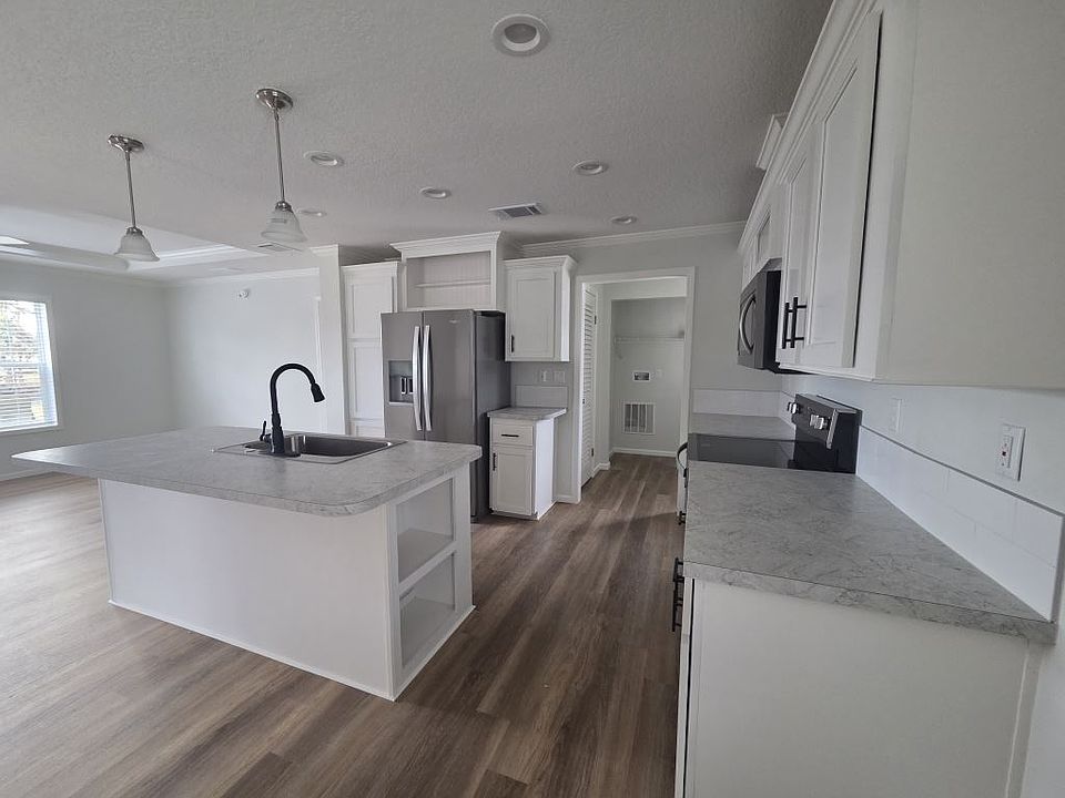 1st image of 134 Hibiscus Dr #50