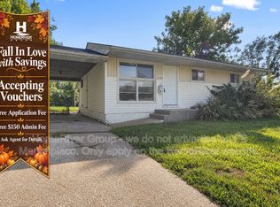 218 Ben Nevis Rd, Saint Louis, MO 63137