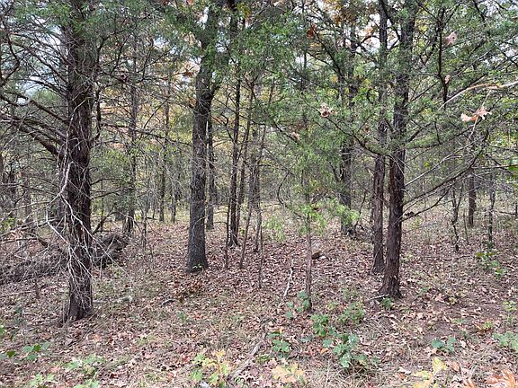 2nd image of 34 Whispering Pines Loop