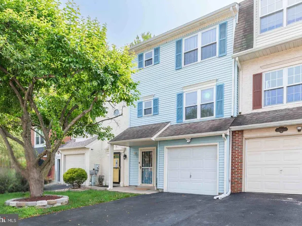 6 Evlon Ct, New Castle, DE 19720