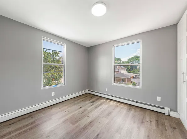 906 76th Street image 7 of 20