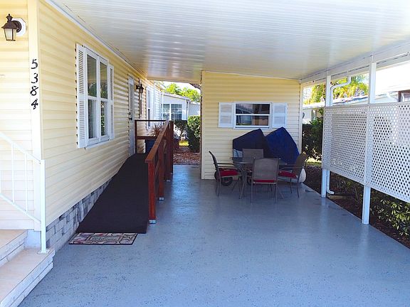 5th image of 5384 Grasmere Ln #413