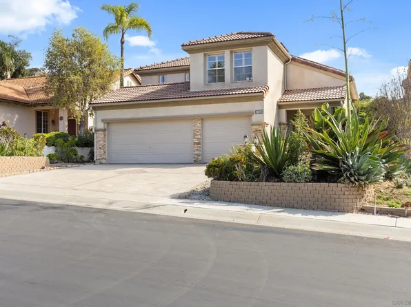 3133 Amberwood Ln, Escondido, CA 92027