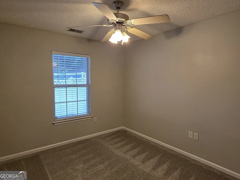 5022 Winfield Dr — Photo 16
