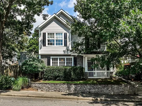 2204 Parkview Run NW, Atlanta, GA 30318