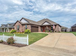 8807 S 36th Ter, Fort Smith, AR 72908