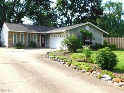 285 Willow Ln, Berea, OH, 44017