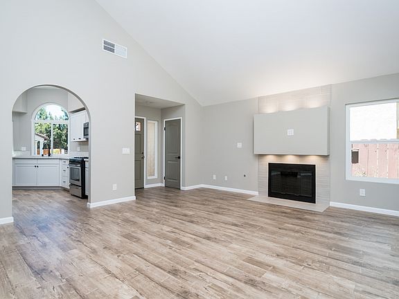 4th image of 334 Paseo Marguerita