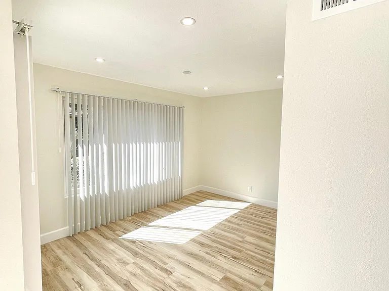 5052 Boxwood — Photo 10