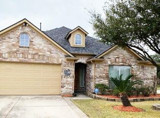 15915 N Place Dr, Houston, TX 77073